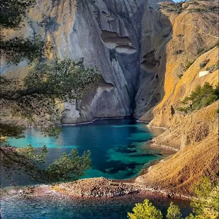 Διαμέρισμα Grand Proche Des Quais Du Port, Du Centre Pieton Et Des Plages Λα Σιοτά